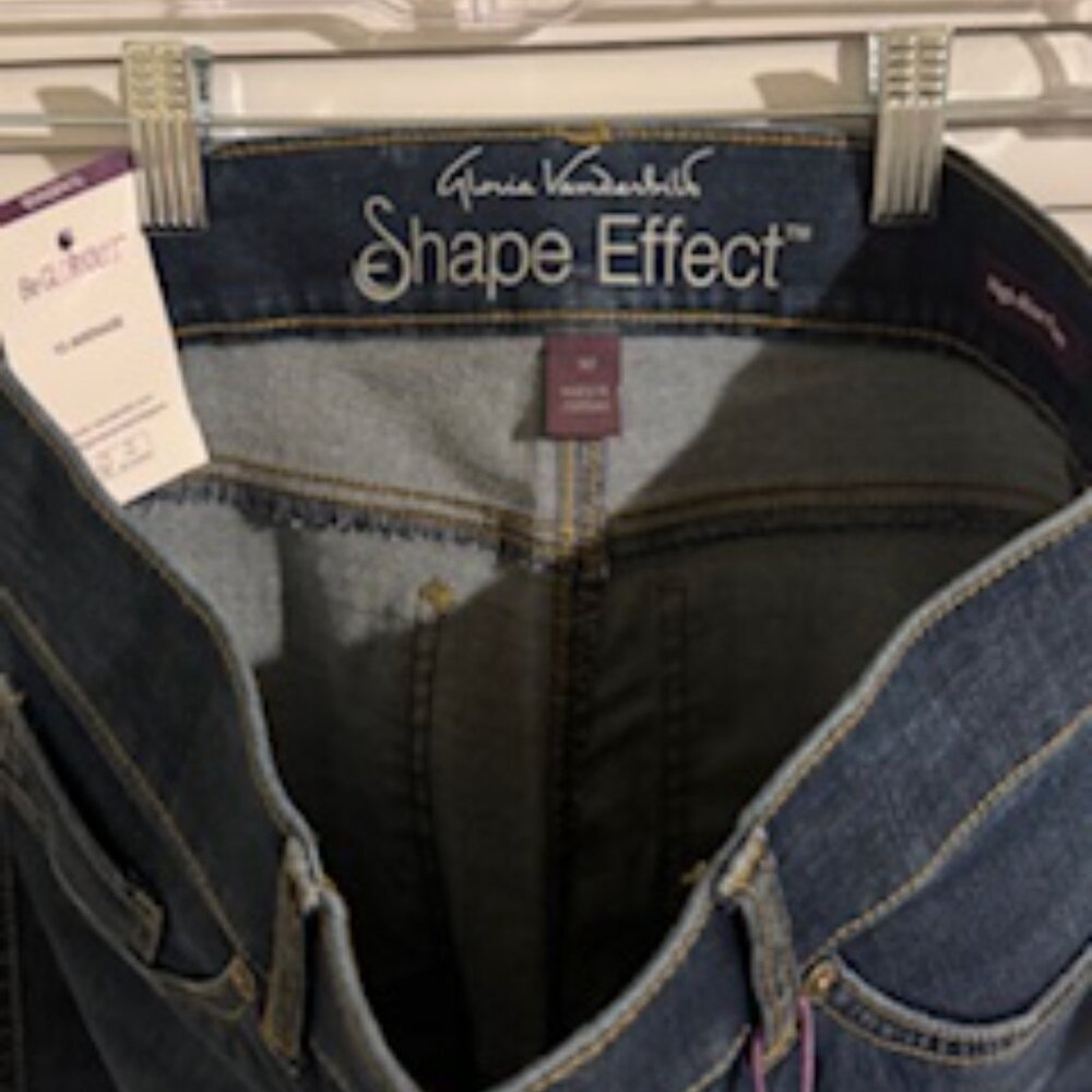 Gloria Vanderbilt Women’s Size 10 Blue Jeans - Picture 5 of 9